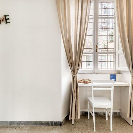 Trastevere'S Flower Ρώμη Εξωτερικό φωτογραφία